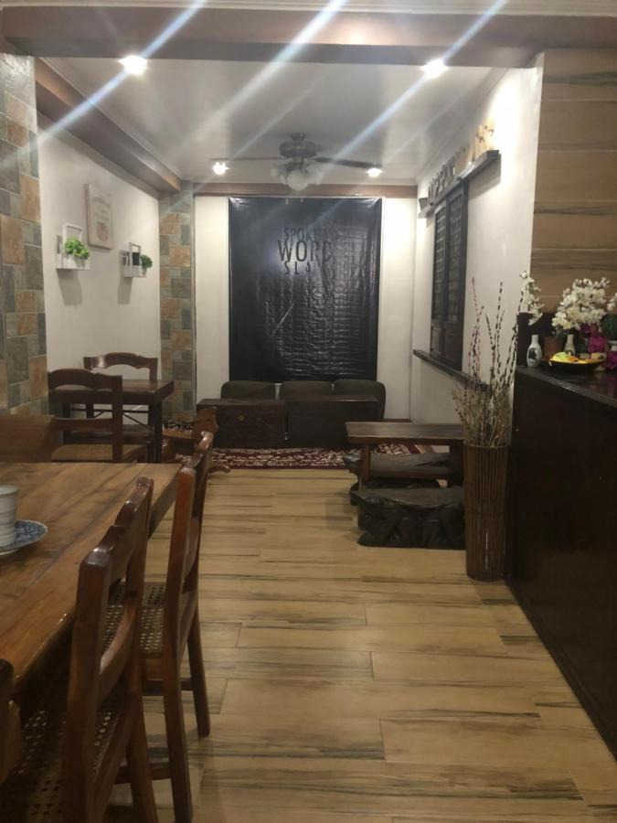 Coffeeswings Lodging House Виган Экстерьер фото